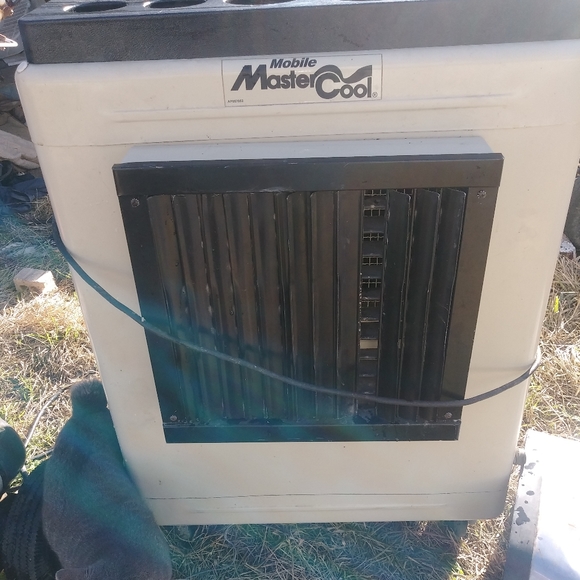Water cooler